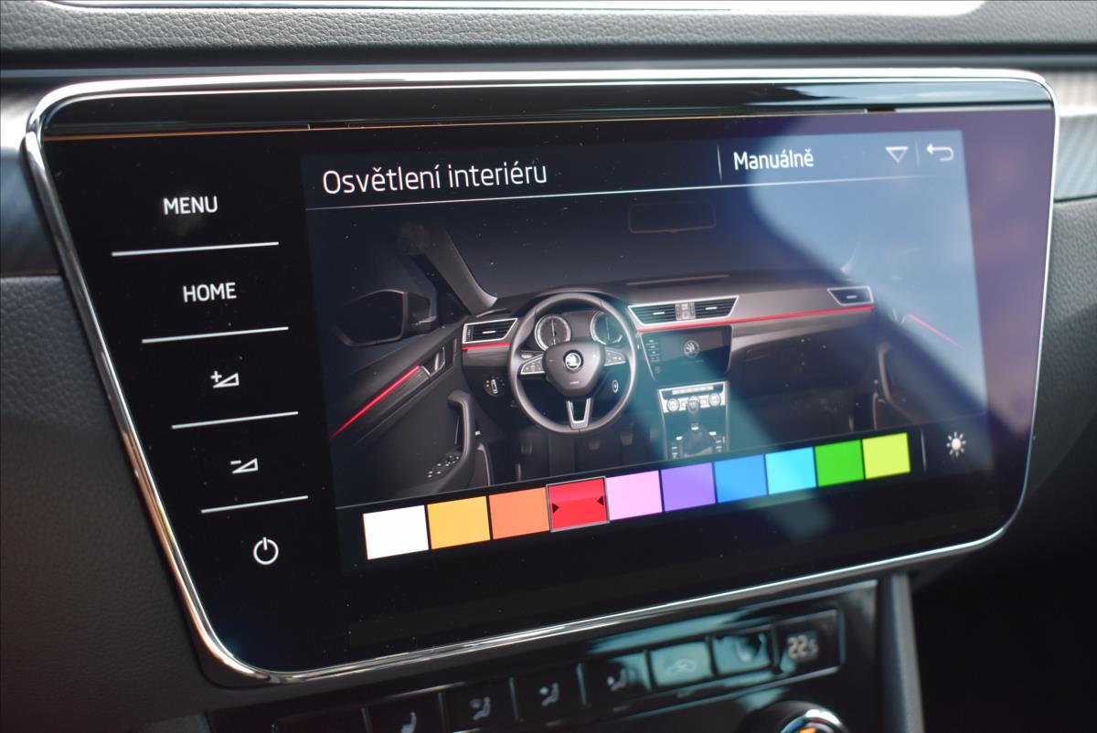 Škoda Superb 2,0 TDi  DSG Sportline Virtual PDC - 37