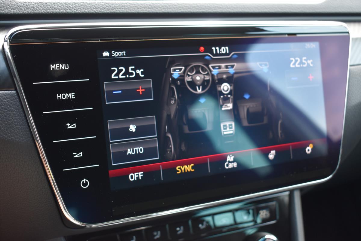 Škoda Superb 2,0 TDi  DSG Sportline Virtual PDC - 42