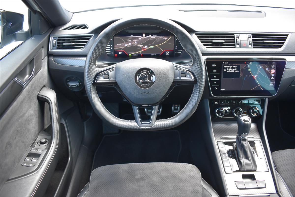 Škoda Superb 2,0 TDi  DSG Sportline Virtual PDC - 46
