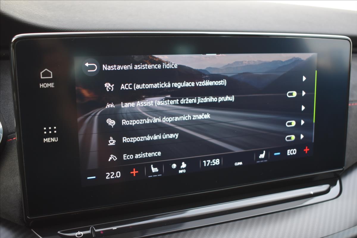 Škoda Octavia 1,4 TSi  iV DSG RS Virtual LED Matrix - 33