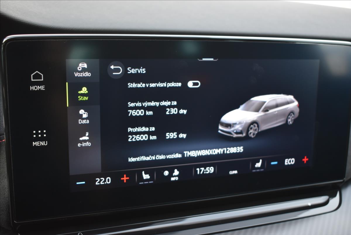 Škoda Octavia 1,4 TSi  iV DSG RS Virtual LED Matrix - 38