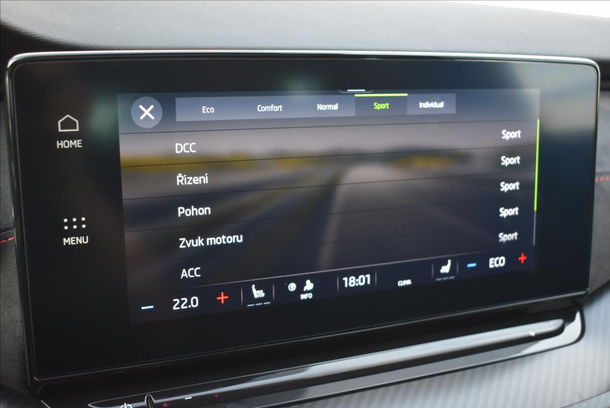 Škoda Octavia 1,4 TSi  iV DSG RS Virtual LED Matrix - 46