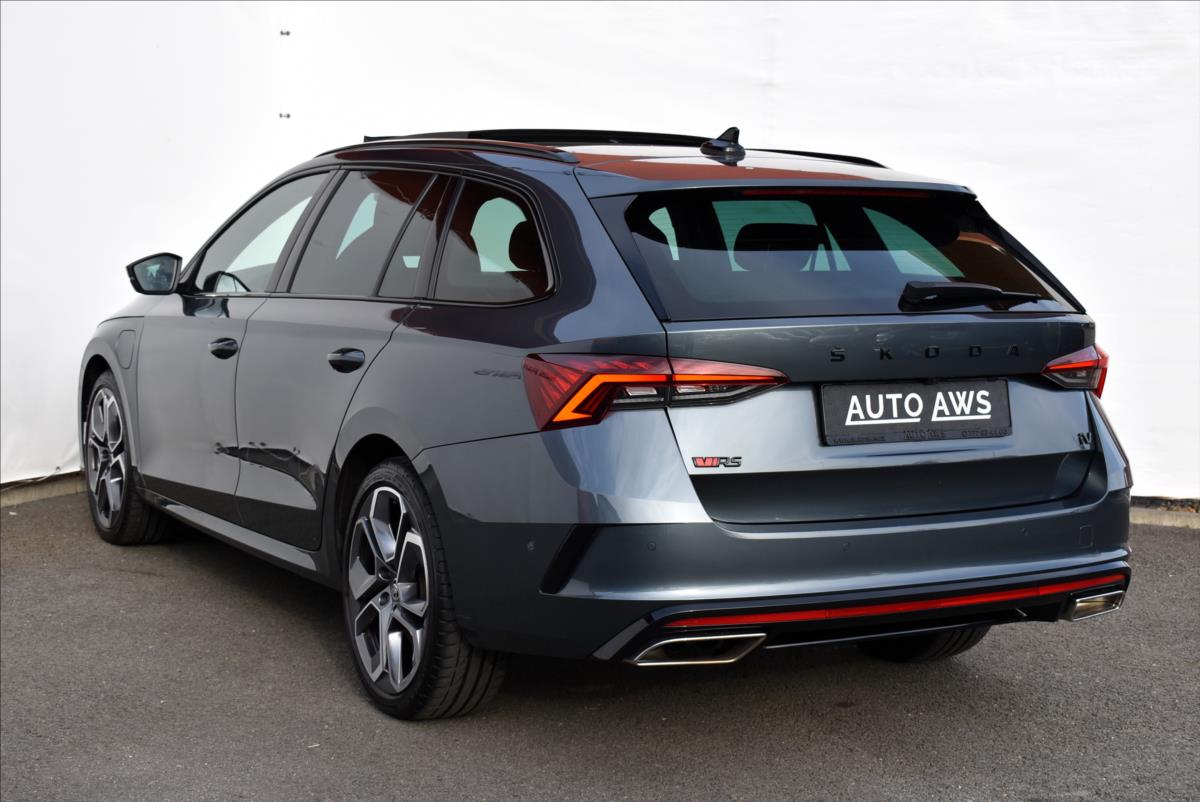 Škoda Octavia 1,4 TSi  iV DSG RS Virtual LED Matrix - 7
