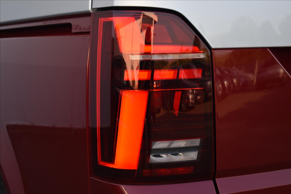 Volkswagen Multivan 2,0 TDi  DSG 4x4 Cruise Assist Virtual - 9