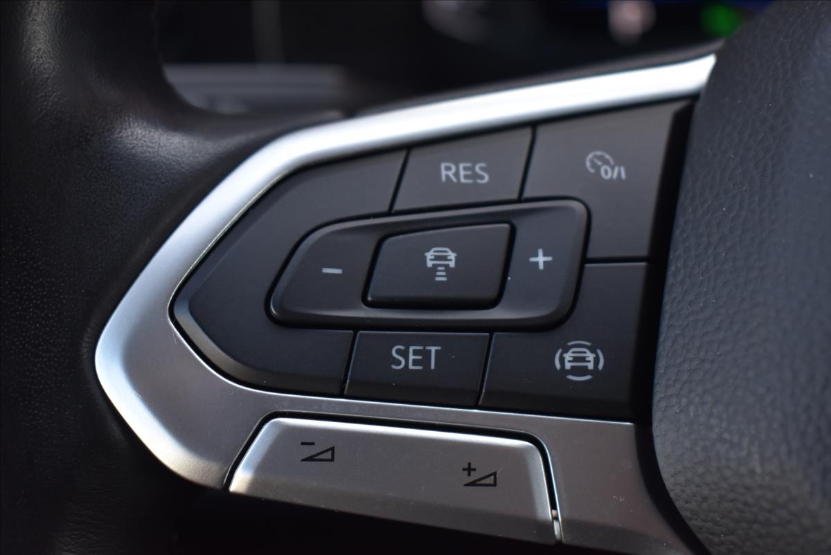 Volkswagen Multivan 2,0 TDi  DSG 4x4 Cruise Assist Virtual - 30