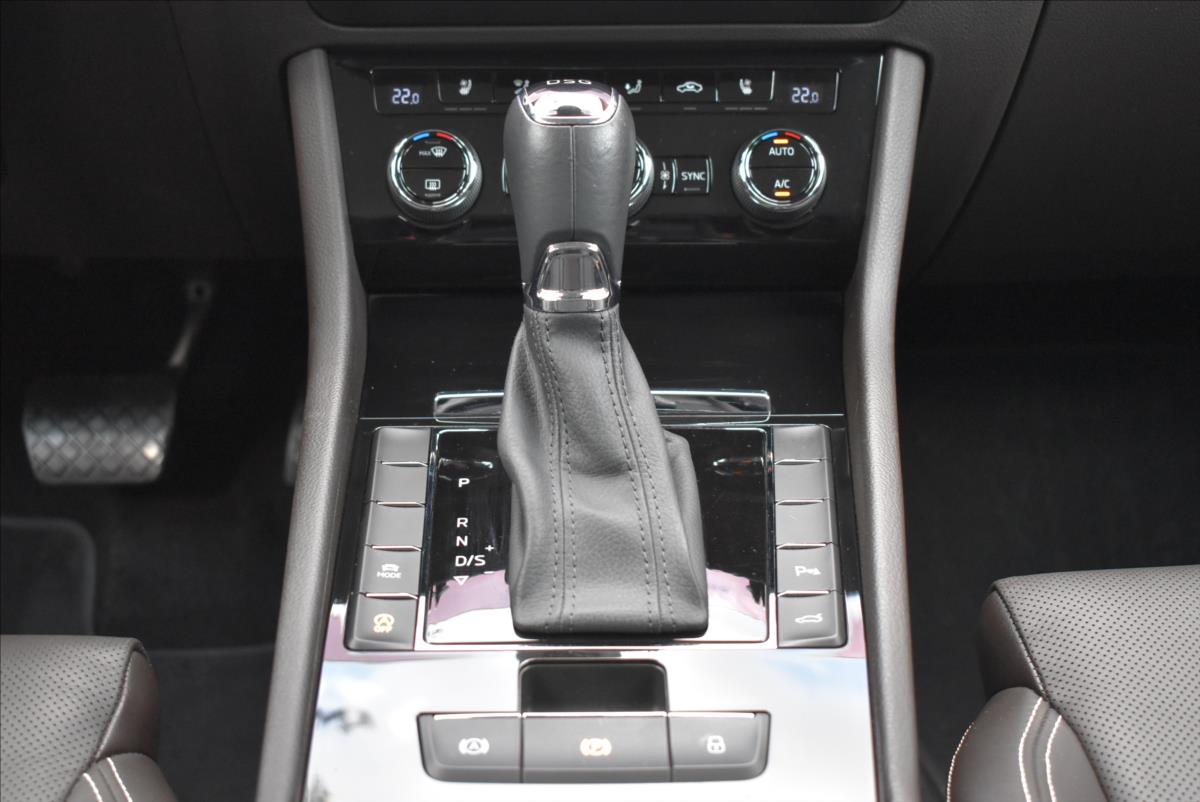 Škoda Superb 1,5 TSi  DSG L&K Assist Canton Virtual - 15