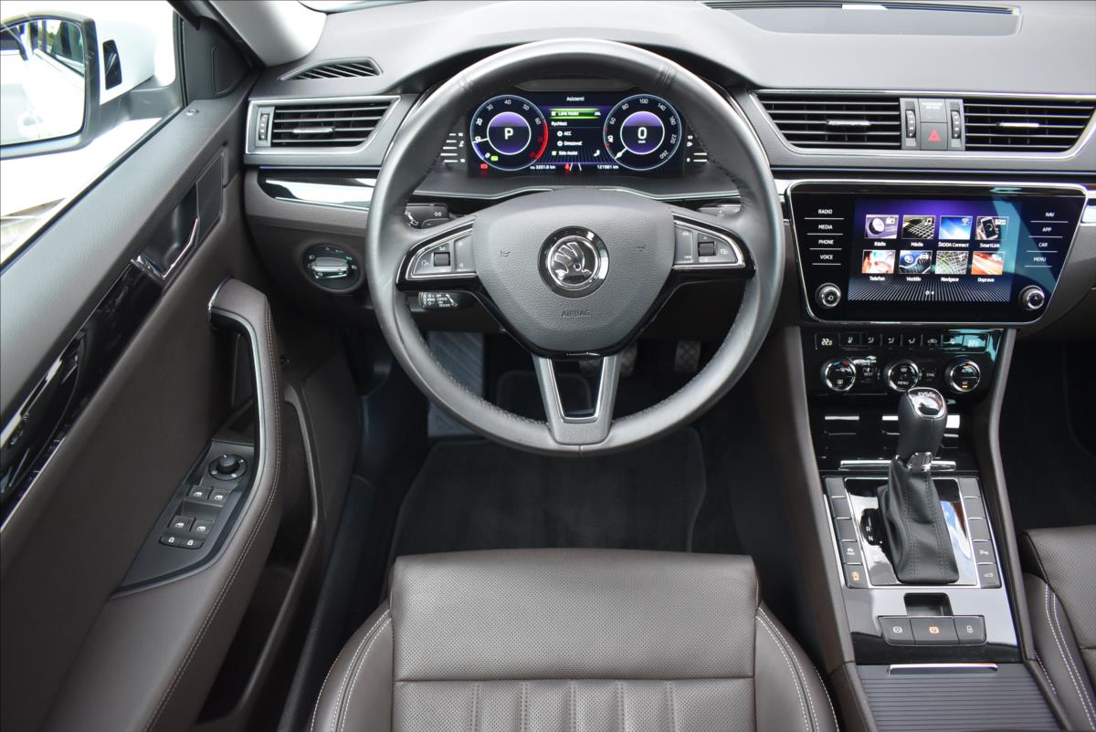 Škoda Superb 1,5 TSi  DSG L&K Assist Canton Virtual - 17