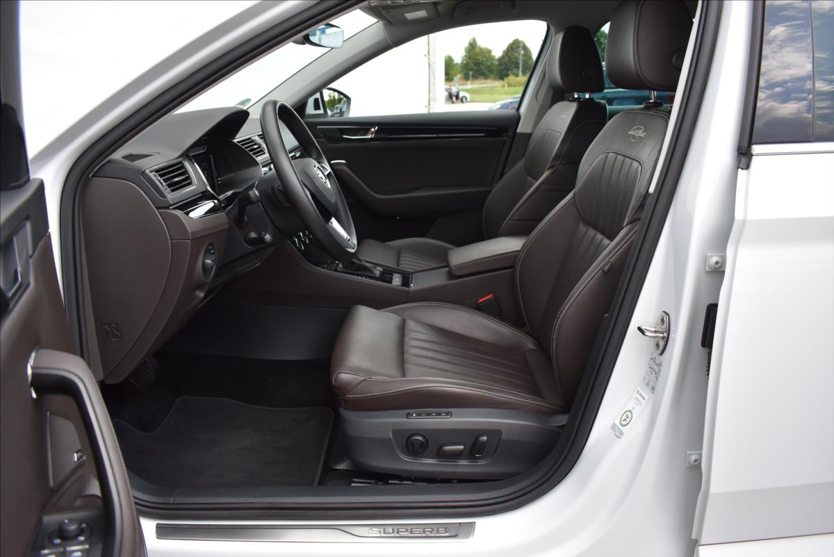 Škoda Superb 1,5 TSi  DSG L&K Assist Canton Virtual - 21