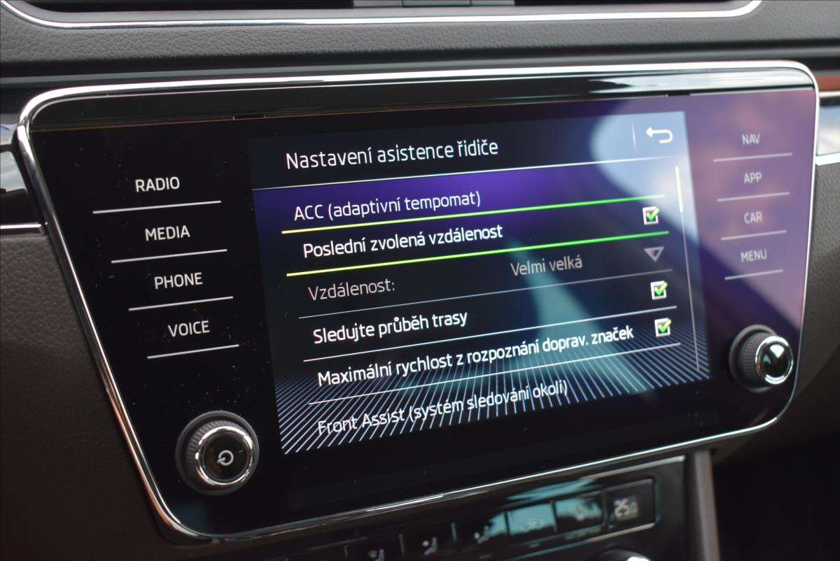 Škoda Superb 1,5 TSi  DSG L&K Assist Canton Virtual - 34