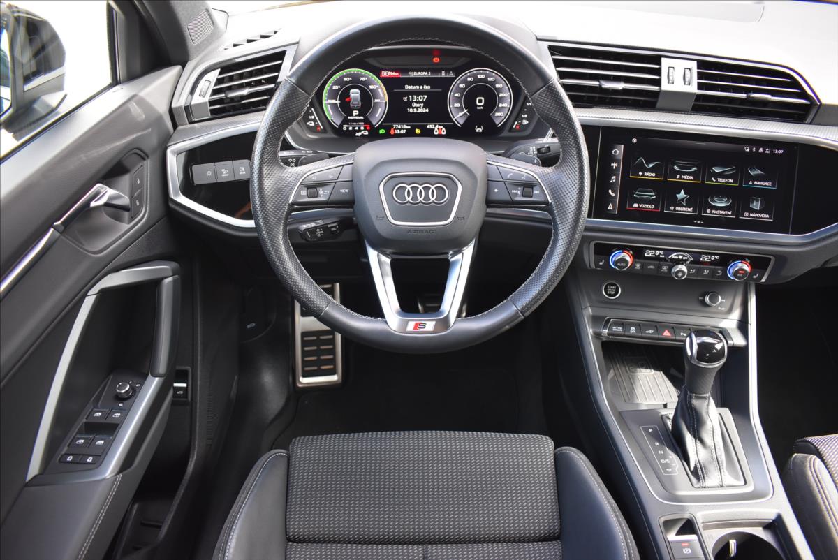 Audi Q3 1,4 45 TFSIe  S-tronic S-line LED Assist - 15