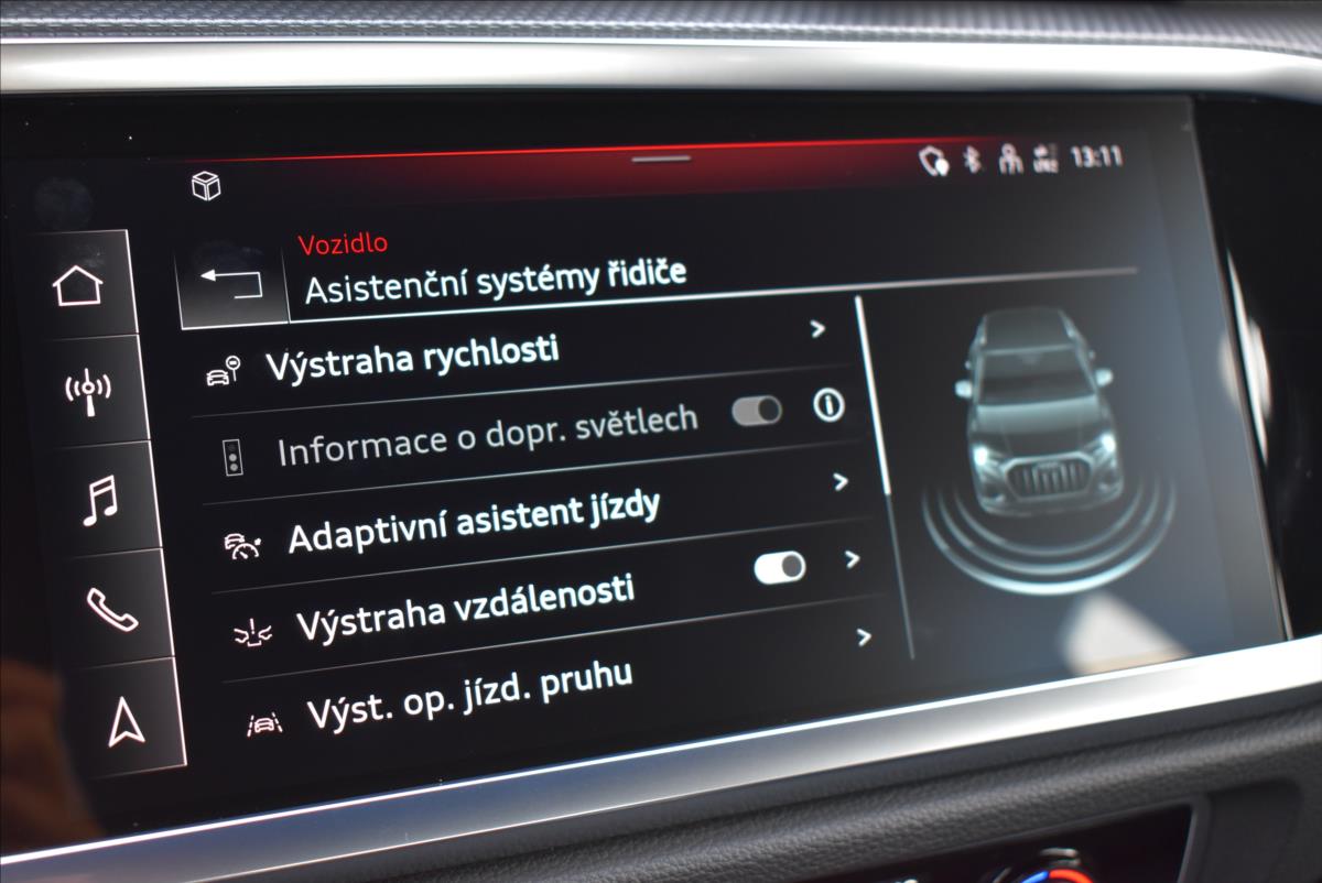 Audi Q3 1,4 45 TFSIe  S-tronic S-line LED Assist - 36