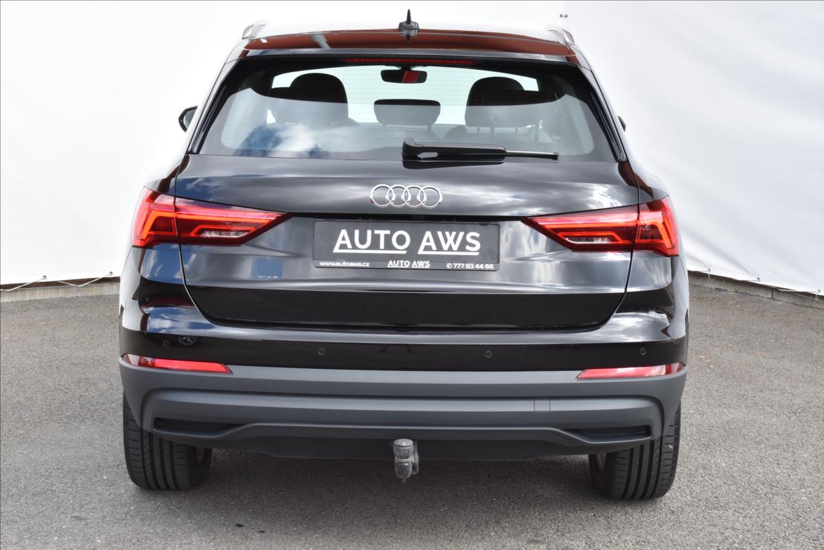Audi Q3 1,4 45 TFSIe  S-tronic S-line LED Assist - 7