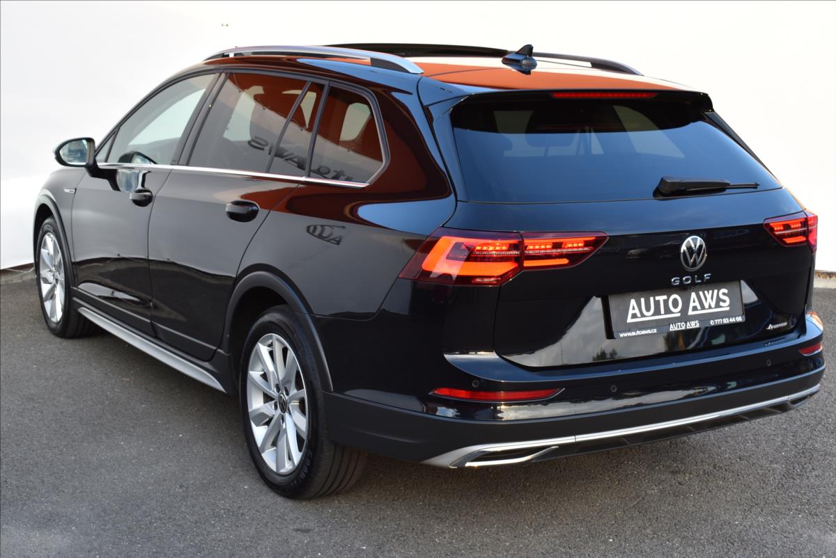 Volkswagen Golf 2,0 TDi  DSG 4x4 Alltrack LED Virtual - 9