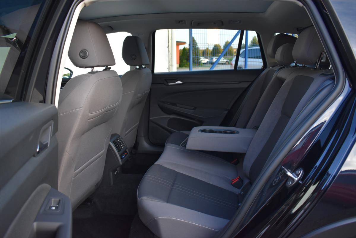 Volkswagen Golf 2,0 TDi  DSG 4x4 Alltrack LED Virtual - 12