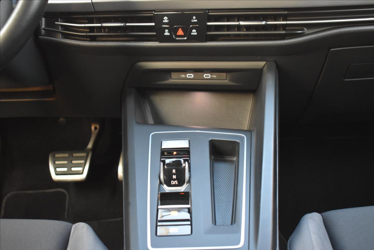 Volkswagen Golf 2,0 TDi  DSG 4x4 Alltrack LED Virtual - 15