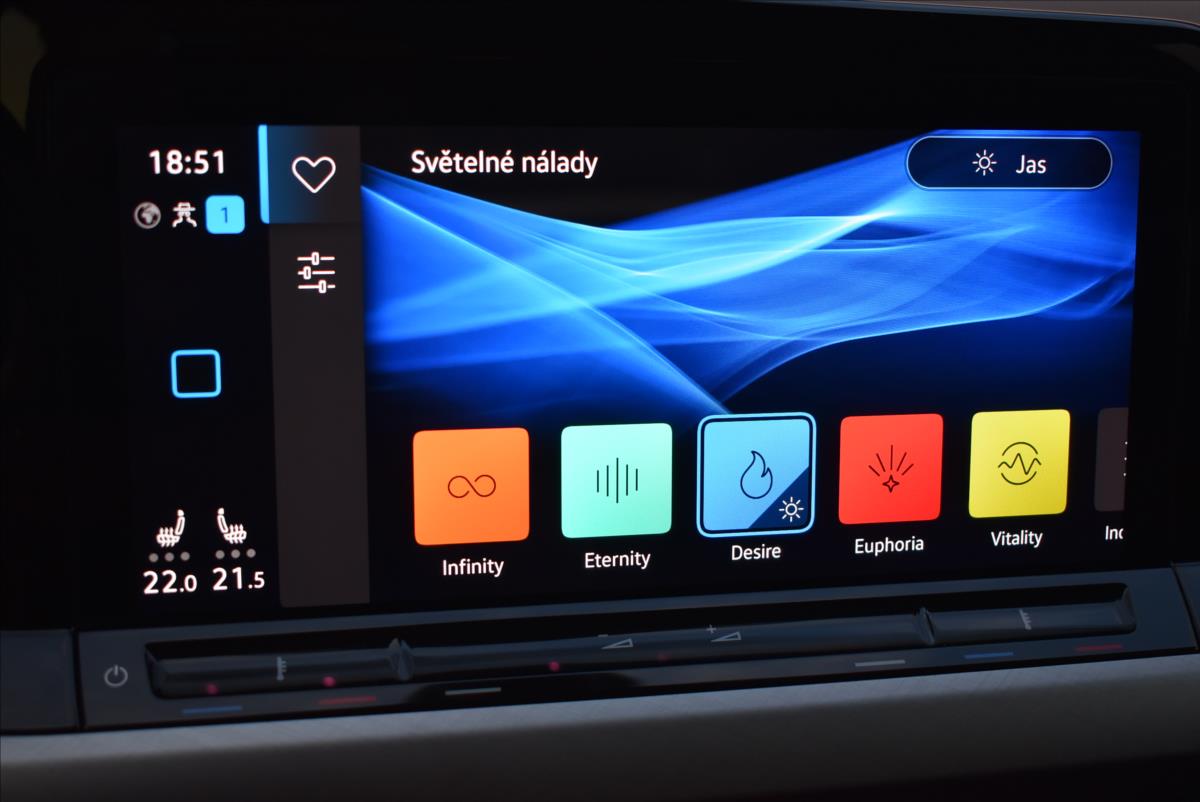 Volkswagen Golf 2,0 TDi  DSG 4x4 Alltrack LED Virtual - 44