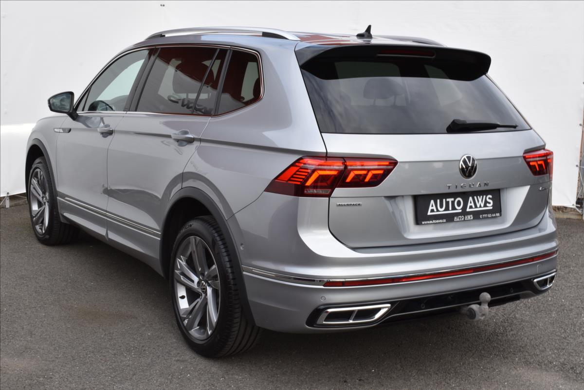 Volkswagen Tiguan Allspace 2,0 TDi  DSG 4x4 R-Line Assist Virtual - 8