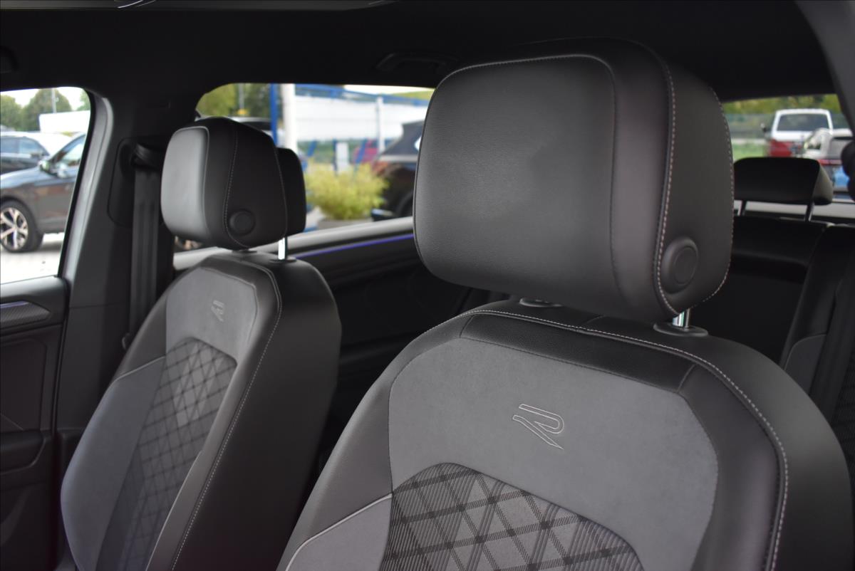 Volkswagen Tiguan Allspace 2,0 TDi  DSG 4x4 R-Line Assist Virtual - 18