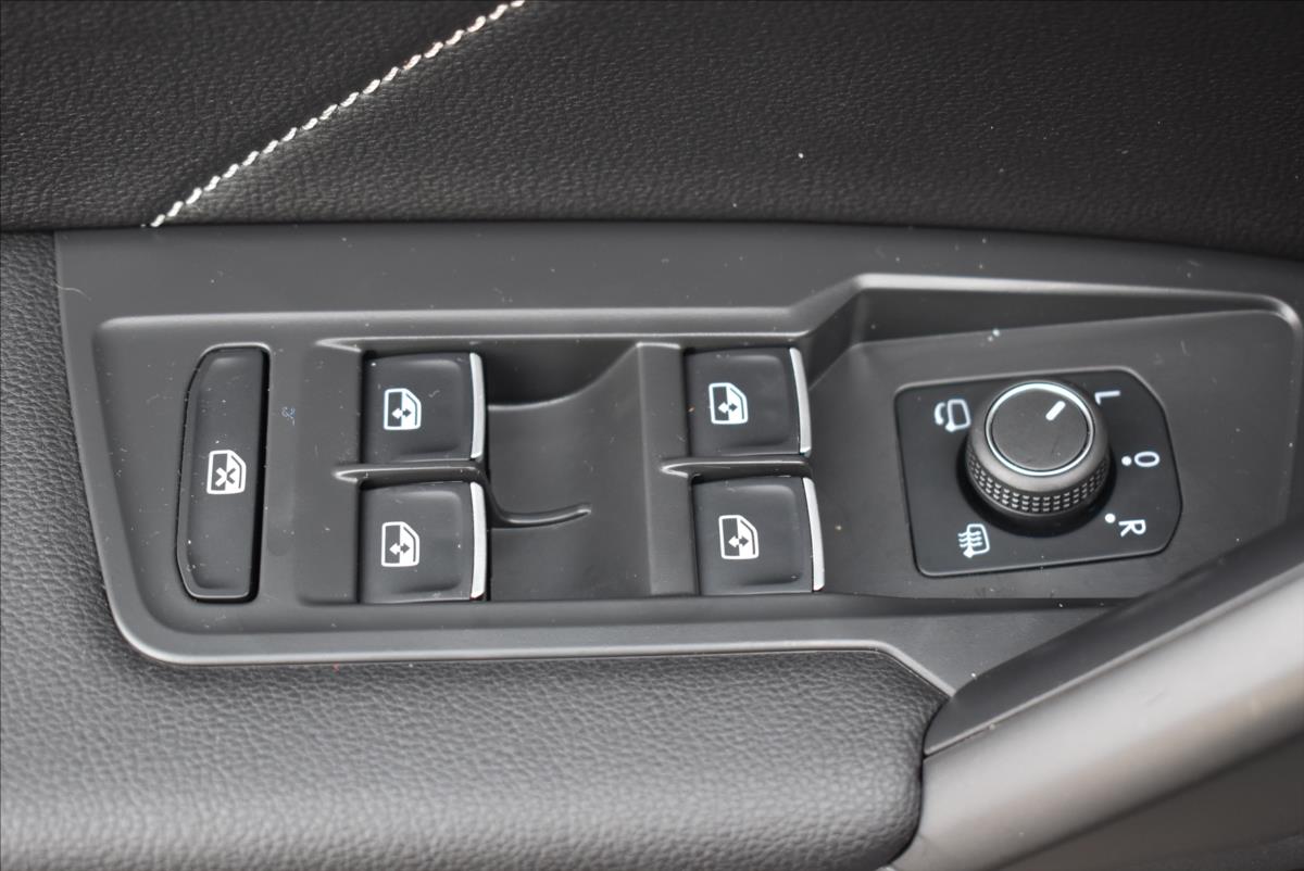 Volkswagen Tiguan Allspace 2,0 TDi  DSG 4x4 R-Line Assist Virtual - 20