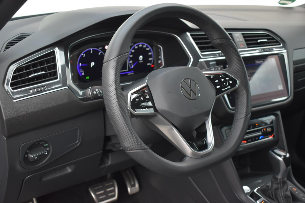 Volkswagen Tiguan Allspace 2,0 TDi  DSG 4x4 R-Line Assist Virtual - 21
