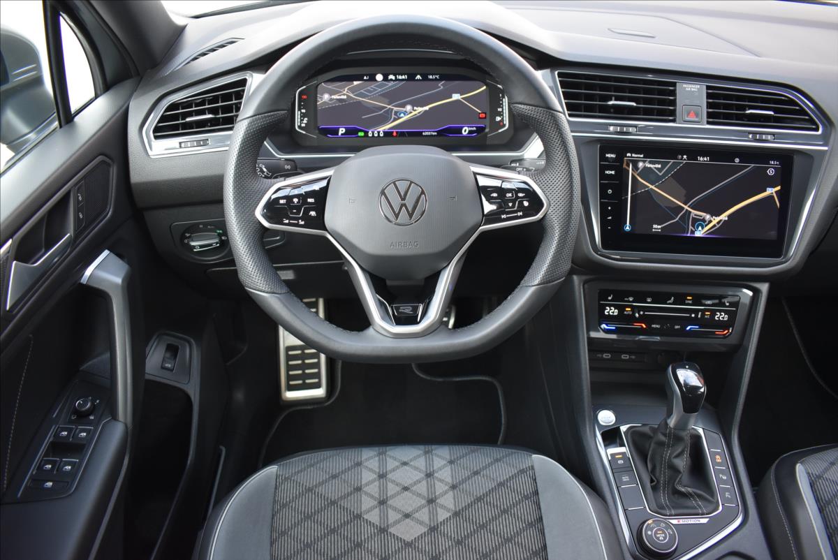Volkswagen Tiguan Allspace 2,0 TDi  DSG 4x4 R-Line Assist Virtual - 47