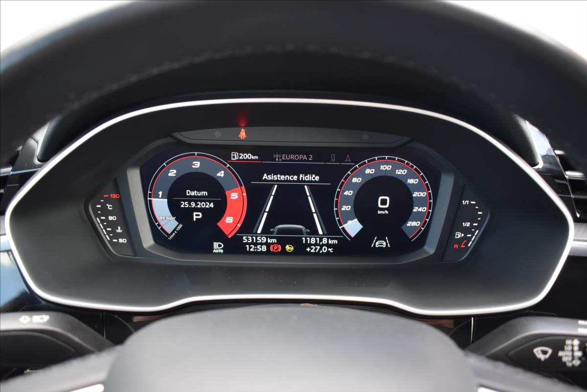 Audi Q3 2,0 TDi  Quattro S-Line Assist Virtual - 24