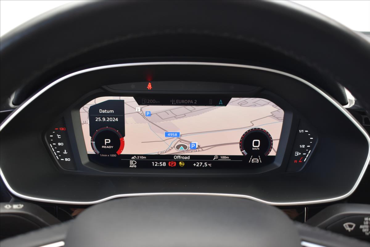Audi Q3 2,0 TDi  Quattro S-Line Assist Virtual - 25