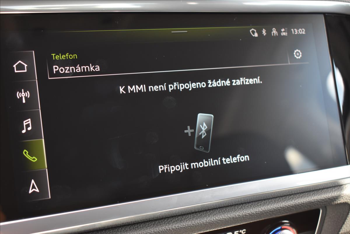 Audi Q3 2,0 TDi  Quattro S-Line Assist Virtual - 45