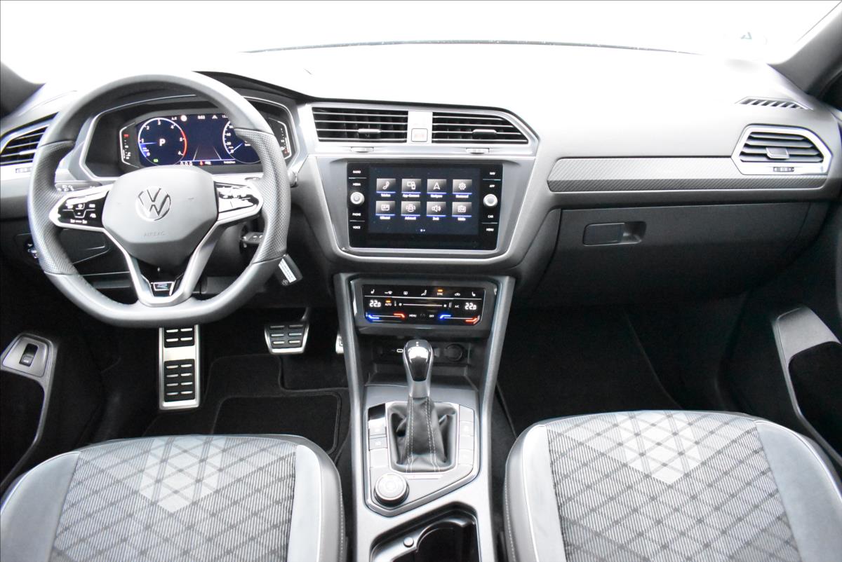 Volkswagen Tiguan Allspace 2,0 TDi  DSG 4x4 R-Line Matrix LED - 14