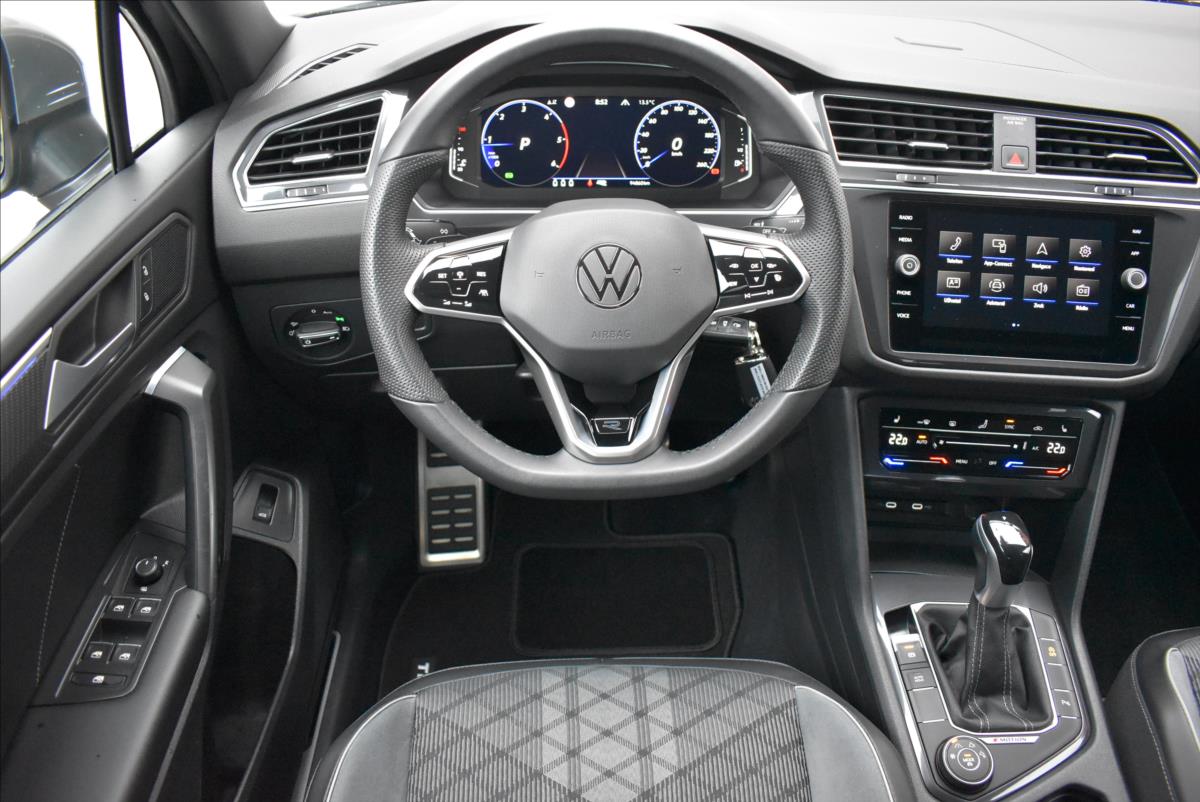 Volkswagen Tiguan Allspace 2,0 TDi  DSG 4x4 R-Line Matrix LED - 17