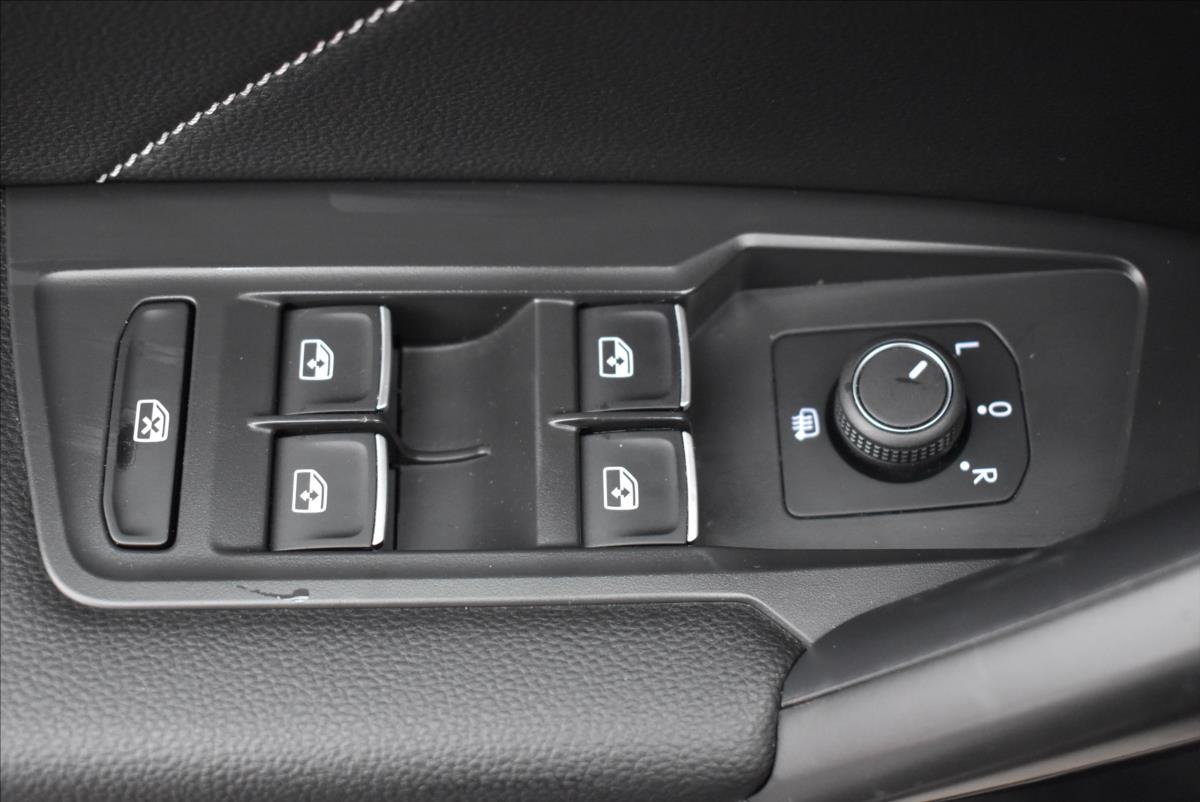 Volkswagen Tiguan Allspace 2,0 TDi  DSG 4x4 R-Line Matrix LED - 20