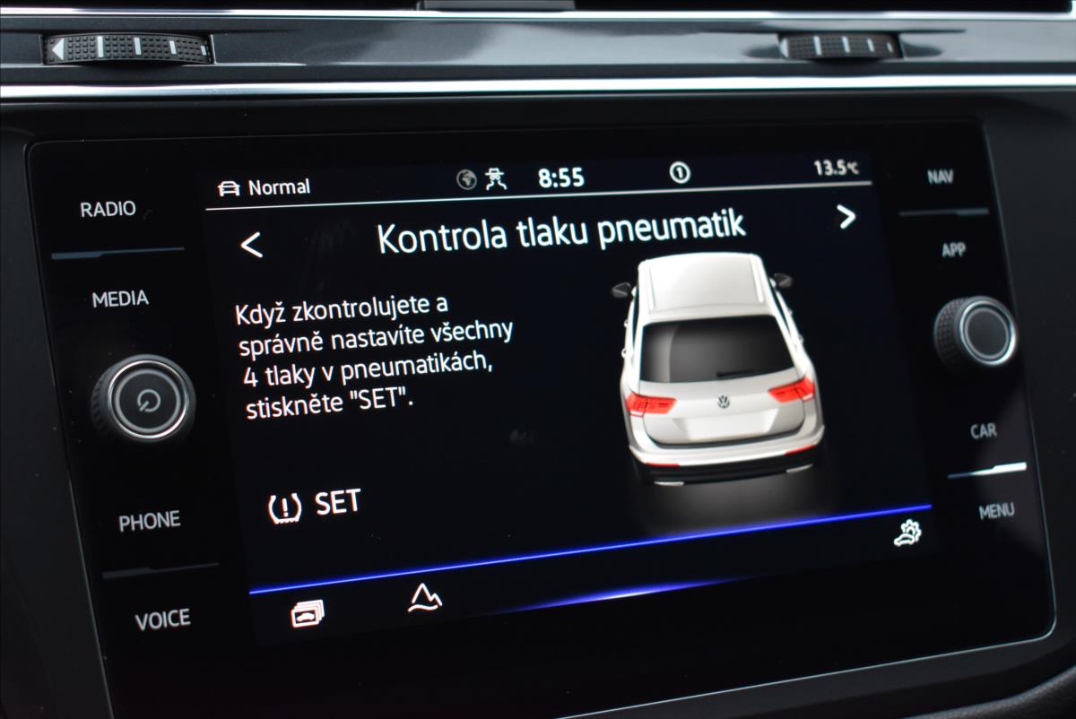 Volkswagen Tiguan Allspace 2,0 TDi  DSG 4x4 R-Line Matrix LED - 32