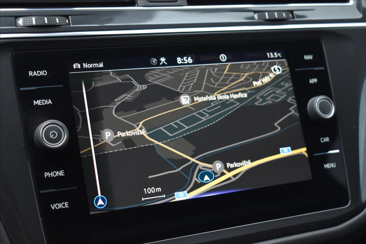 Volkswagen Tiguan Allspace 2,0 TDi  DSG 4x4 R-Line Matrix LED - 37