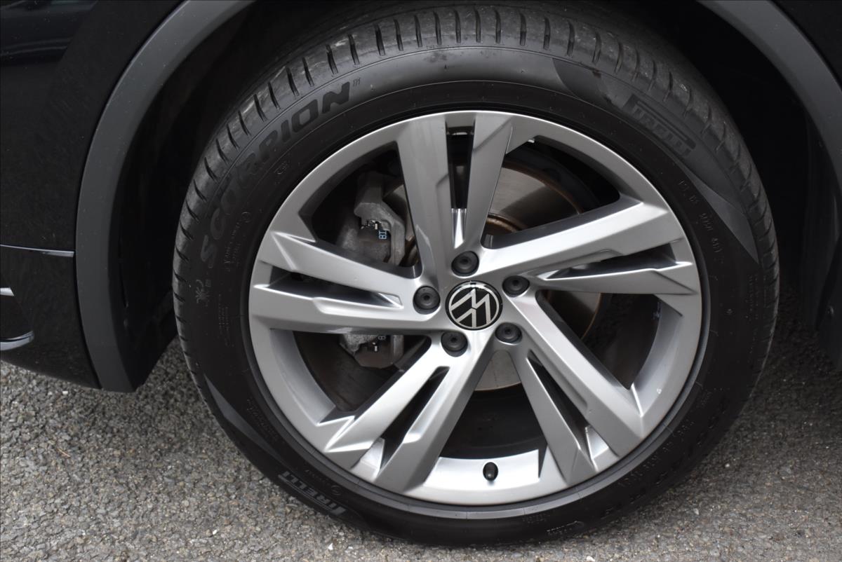 Volkswagen Tiguan Allspace 2,0 TDi  DSG 4x4 R-Line Matrix LED - 4