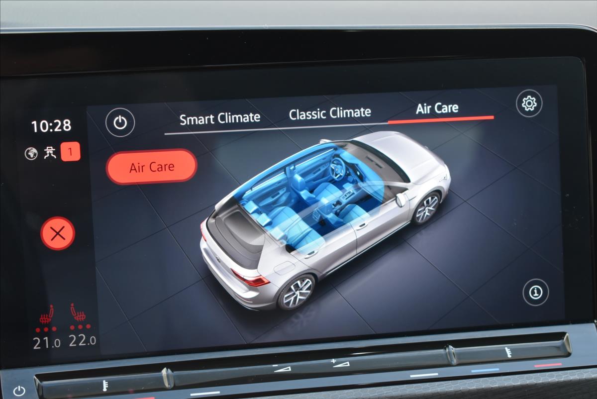 Volkswagen Golf 1,4 TSi  GTE Hybrid Virtual LED Kamera - 32