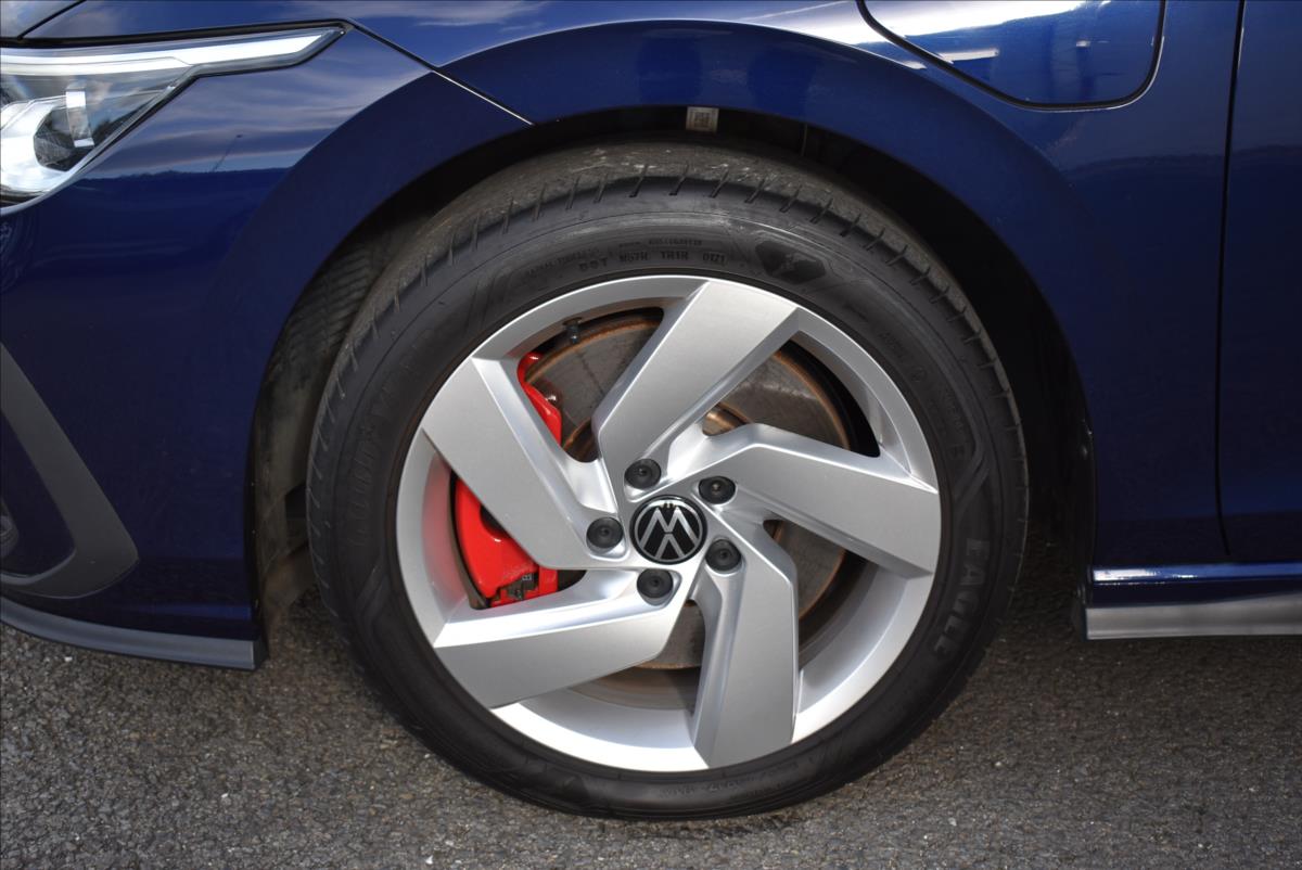 Volkswagen Golf 1,4 TSi  GTE Hybrid Virtual LED Kamera - 4