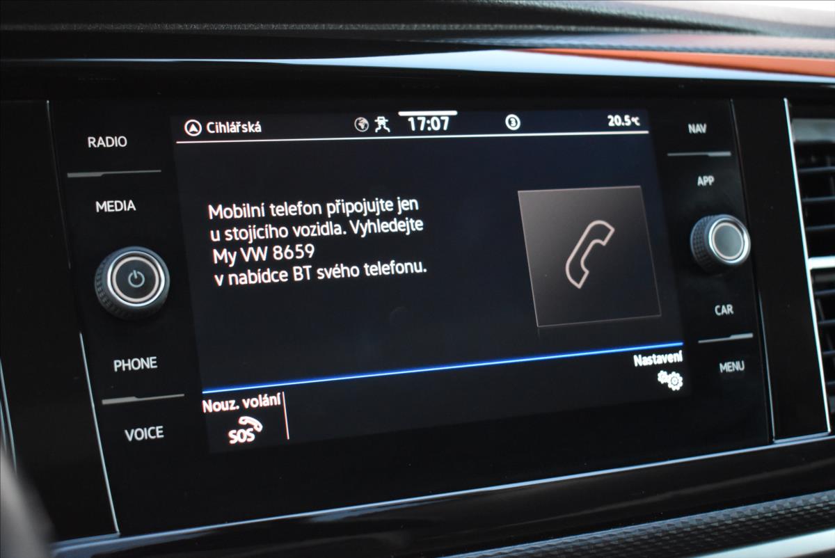 Volkswagen Caravelle 2,0 TDi  DSG LONG BULLI Virtual LED - 35