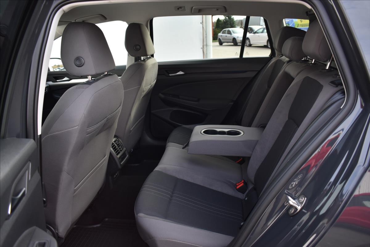Volkswagen Golf 2,0 TDi  DSG 4x4 Alltrack LED Kamera - 12
