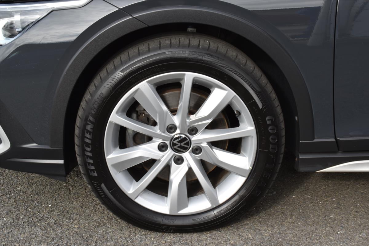 Volkswagen Golf 2,0 TDi  DSG 4x4 Alltrack LED Kamera - 4