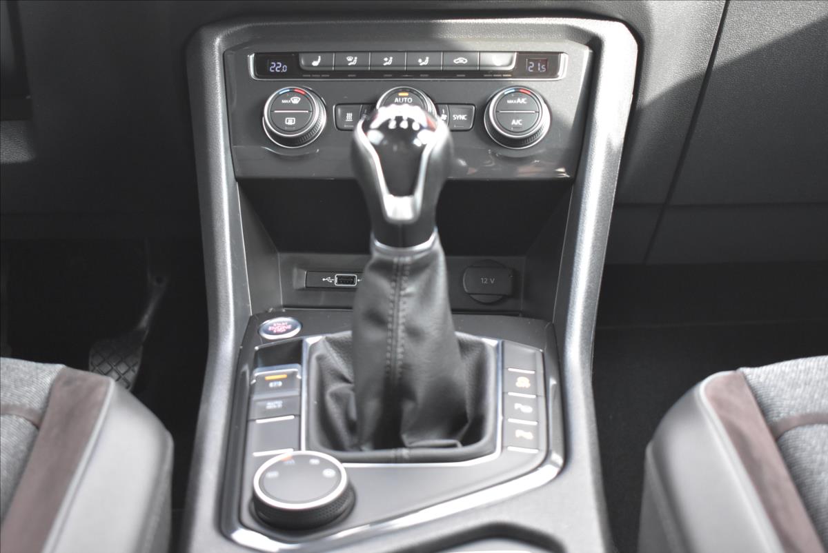 Seat Tarraco 1,5 TSi  Xcellence 7-Míst LED Panorama - 17