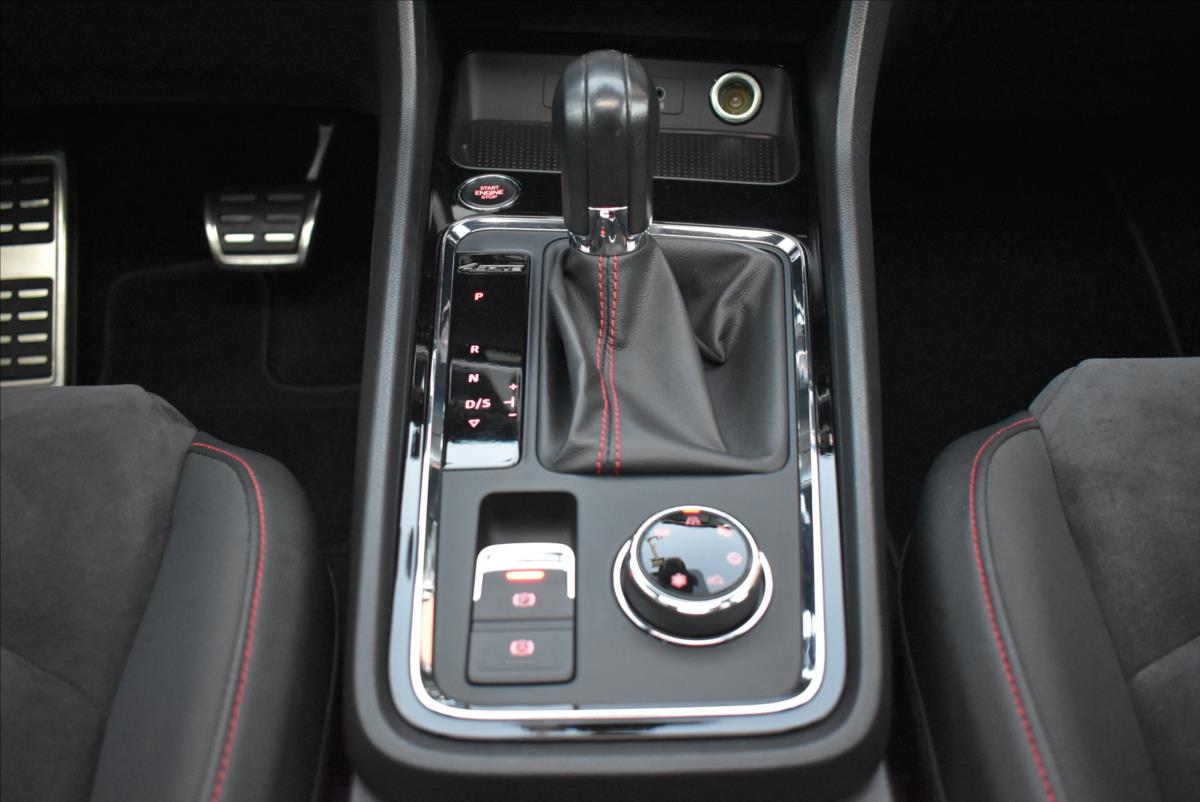 Seat Ateca 2,0 TDi  DSG 4x4 FR-Line LED Assist - 19