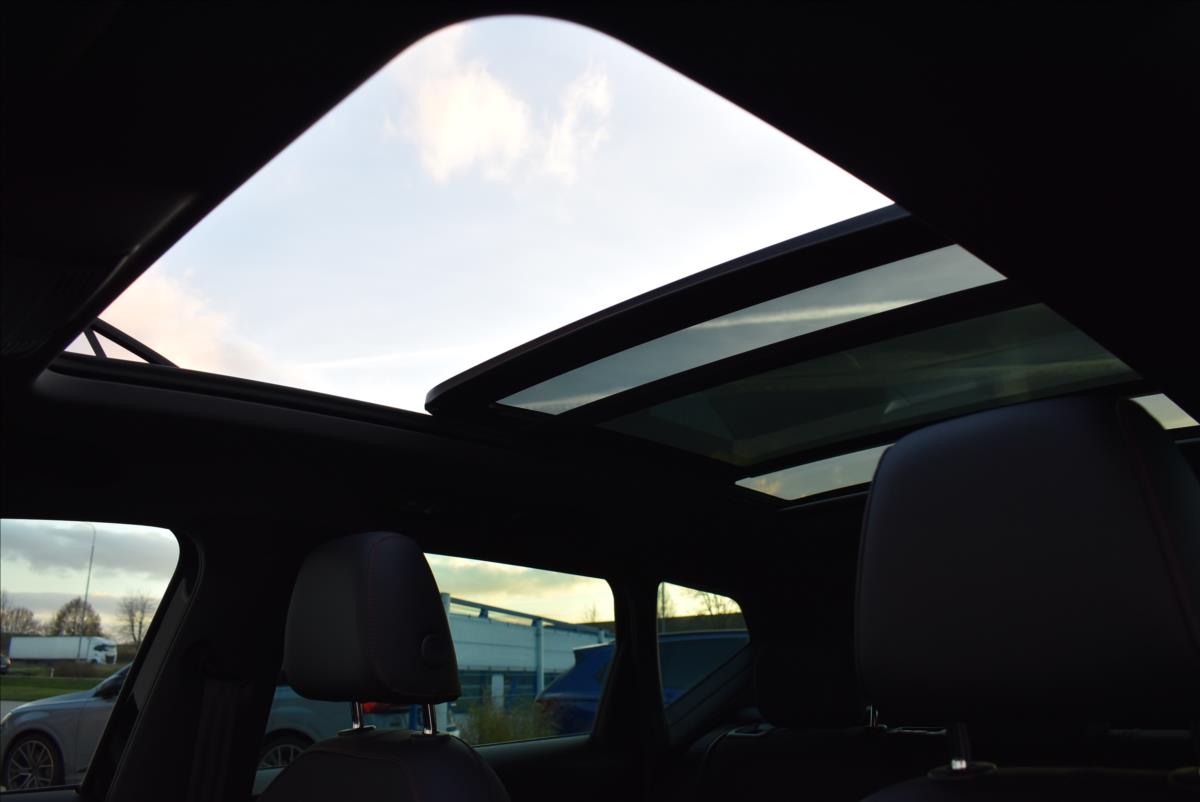 Seat Ateca 2,0 TDi  DSG 4x4 FR-Line LED Assist - 26