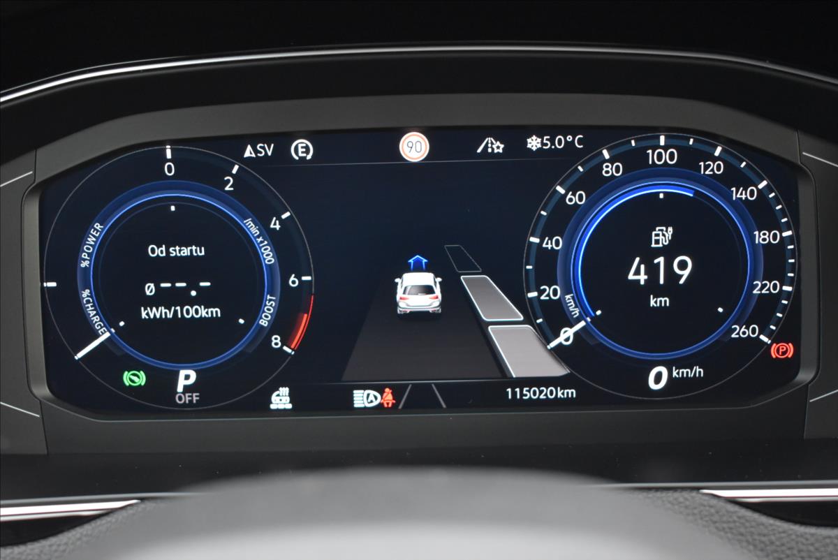 Volkswagen Passat 1,4 TSi  DSG GTE Virtual LED Matrix - 31