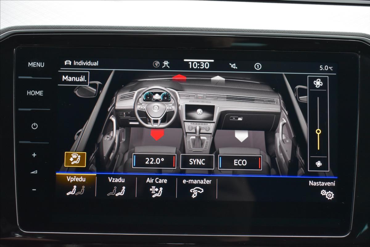 Volkswagen Passat 1,4 TSi  DSG GTE Virtual LED Matrix - 38