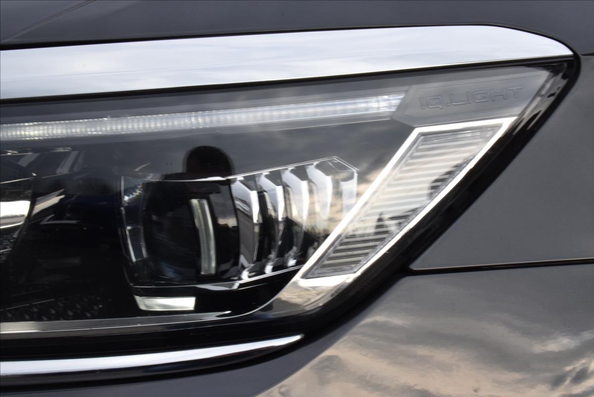 Volkswagen Passat 1,4 TSi  DSG GTE Virtual LED Matrix - 3