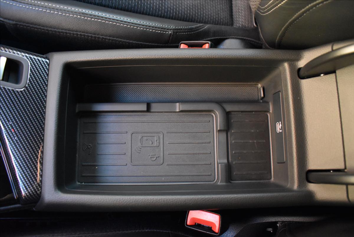 Audi A5 2,0 40TDi  quattro S-Line LED Matrix - 40