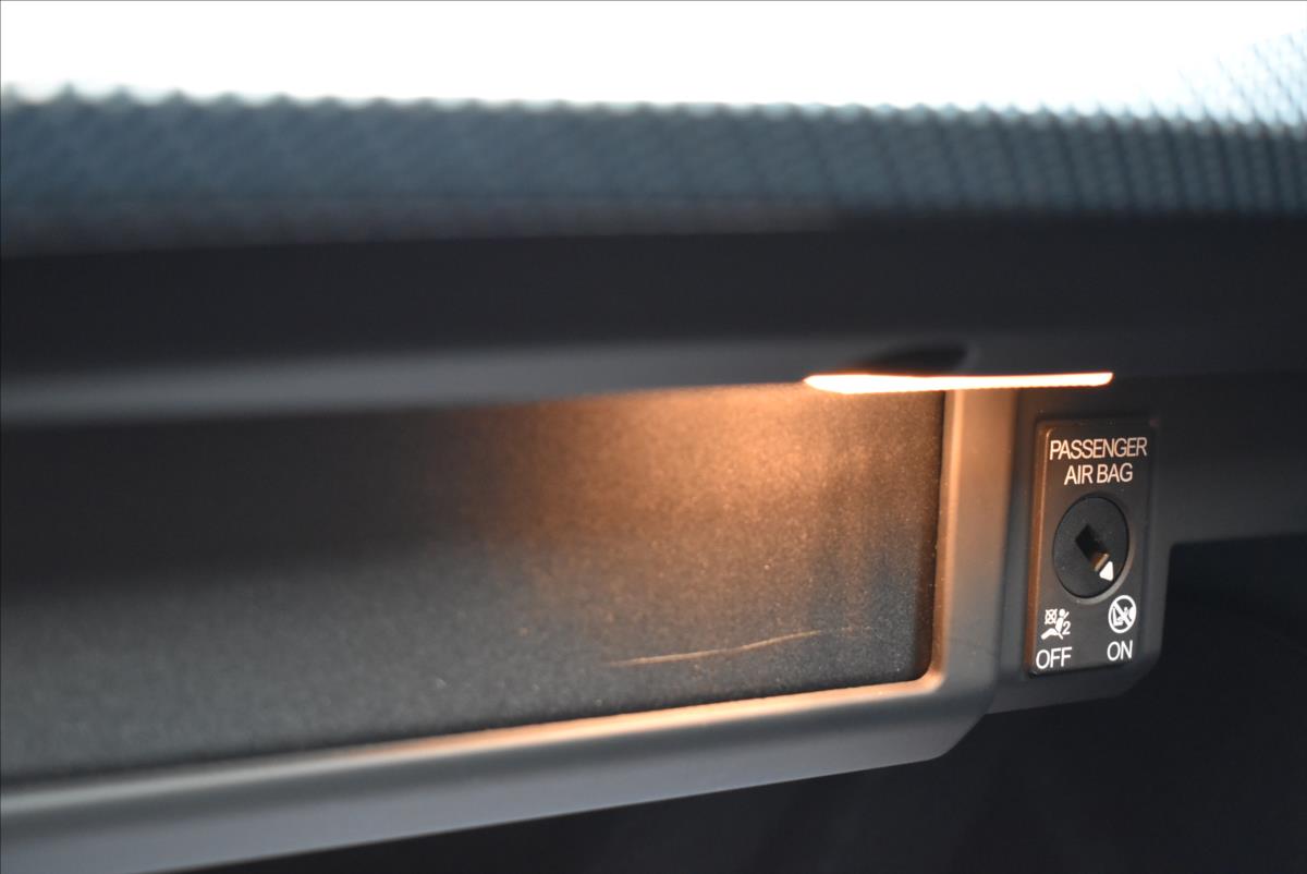 Audi A5 2,0 40TDi  quattro S-Line LED Matrix - 43