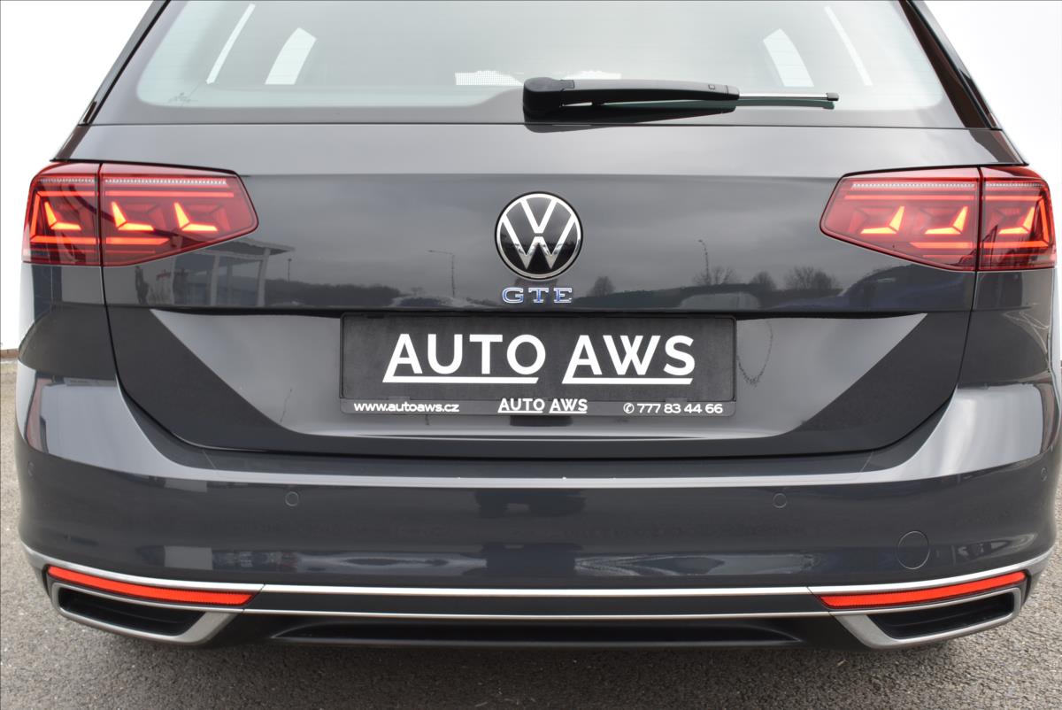 Volkswagen Passat 1,4 TSi  DSG GTE Virtual LED Assist - 10
