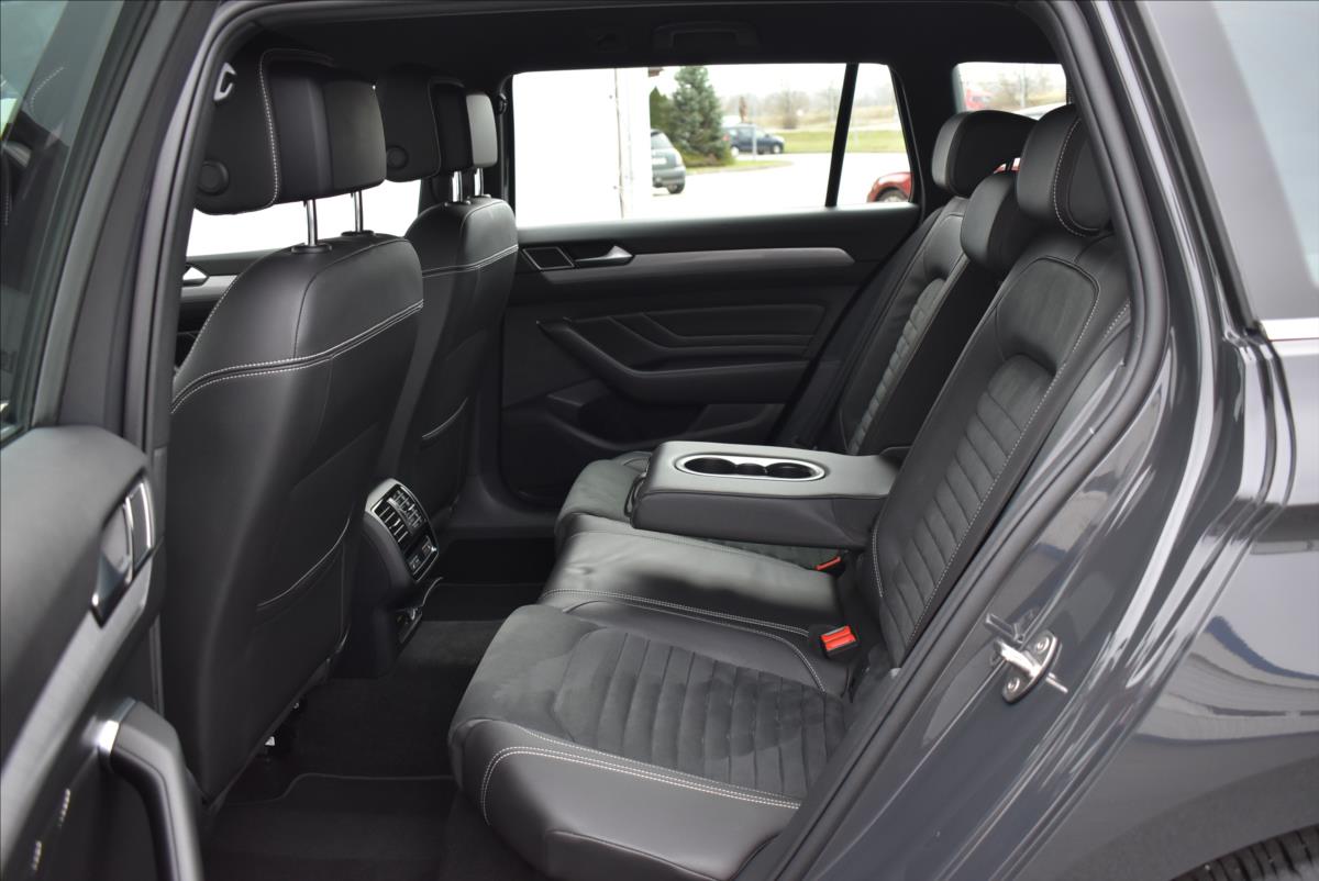 Volkswagen Passat 1,4 TSi  DSG GTE Virtual LED Assist - 15