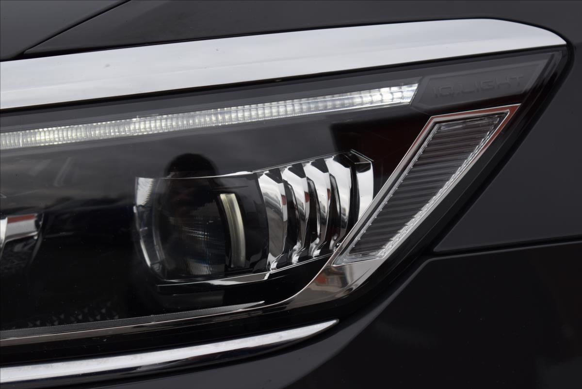 Volkswagen Passat 1,4 TSi  DSG GTE Virtual LED Assist - 47